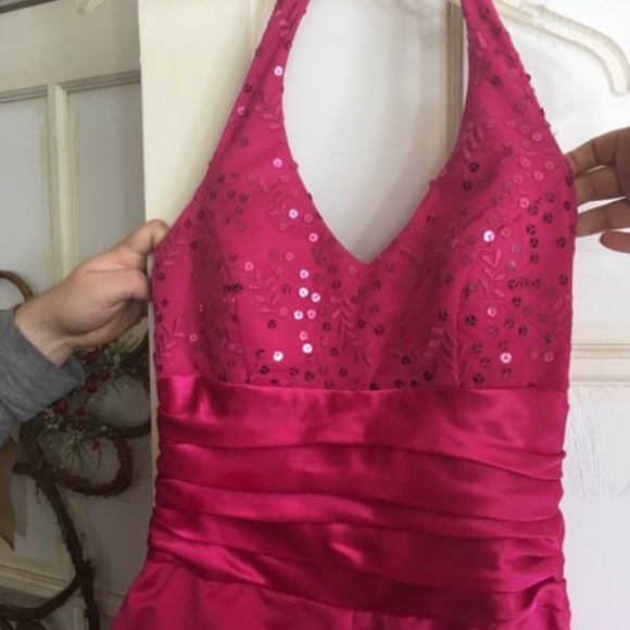 Pink Halter top Dress - Picture 2 of 4